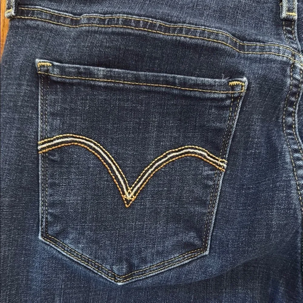 Levi’s Bootcut Jeans Size 12 Dark Wash Mid Rise Classic Stretch Denim